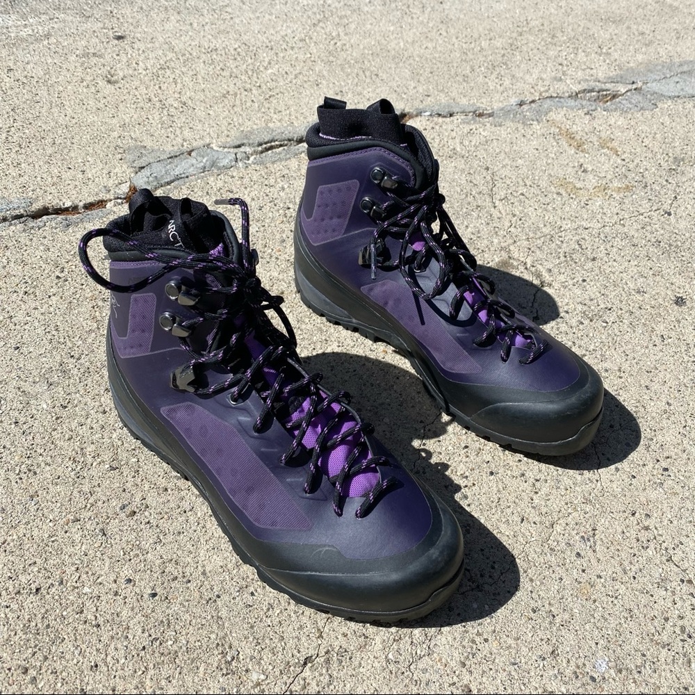 Arcteryx Hiking Boots, women’s size 8. Vibram soles.
